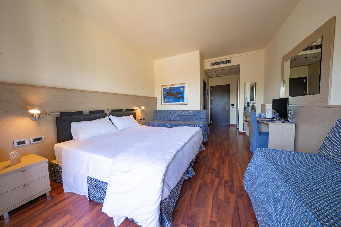 Il Tridente Hotel Bibione Exterior photo