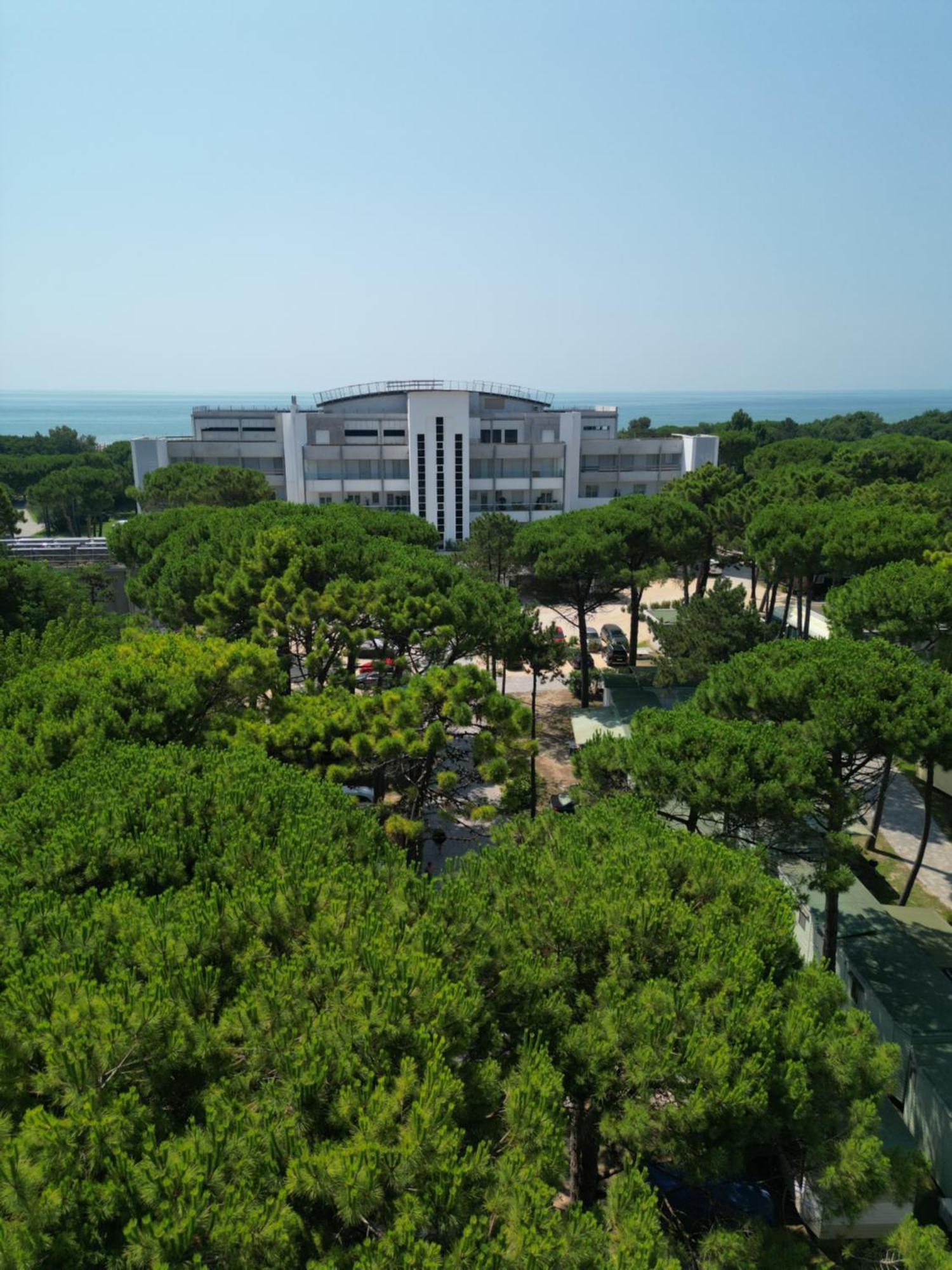 Il Tridente Hotel Bibione Exterior photo