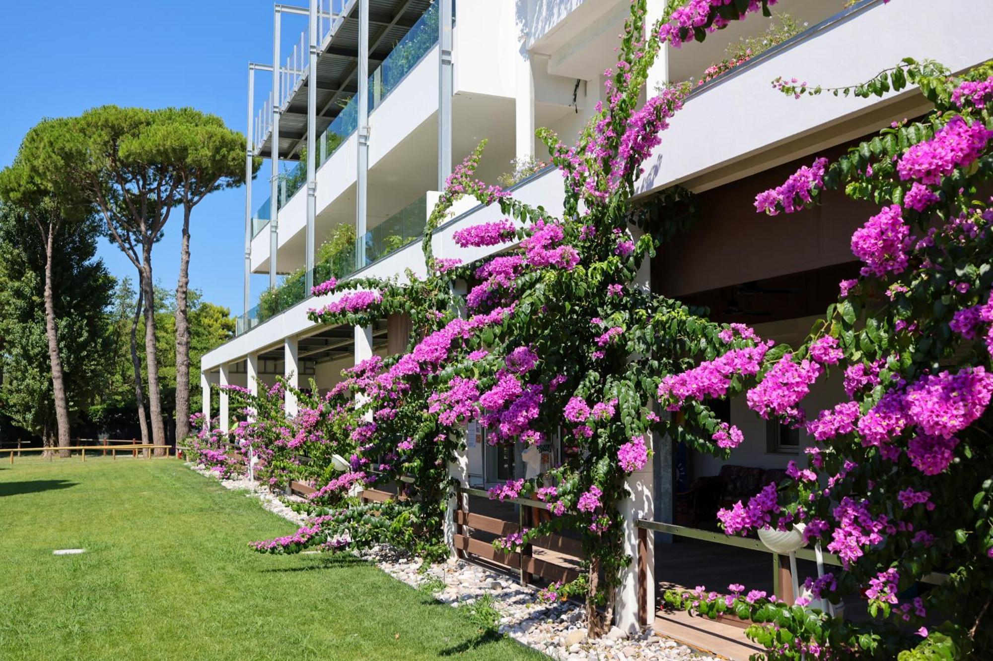 Il Tridente Hotel Bibione Exterior photo
